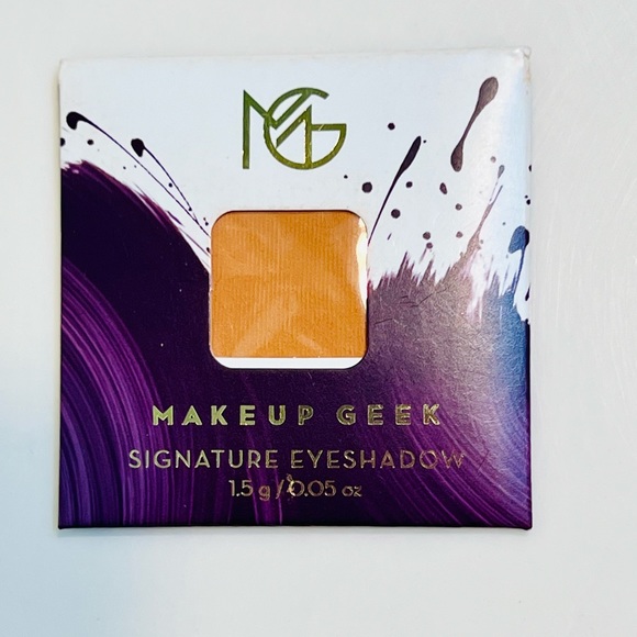 COPY - ❤️Makeup Geek❤️Signature Eyeshadow Chickadee NWT - Picture 2 of 3